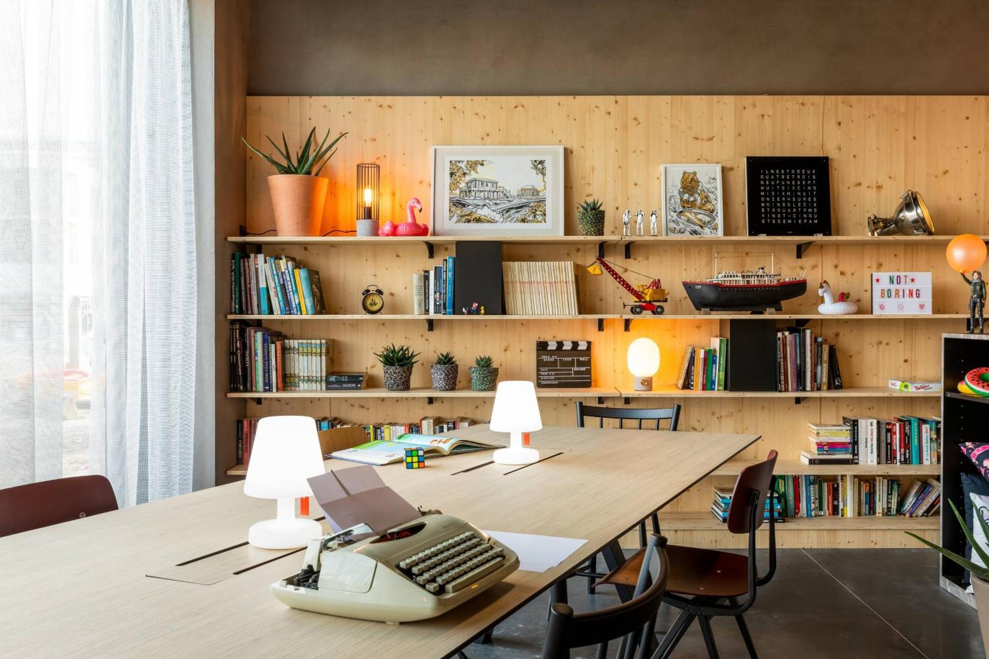 Moxy Bordeaux Hotel Bagian luar foto