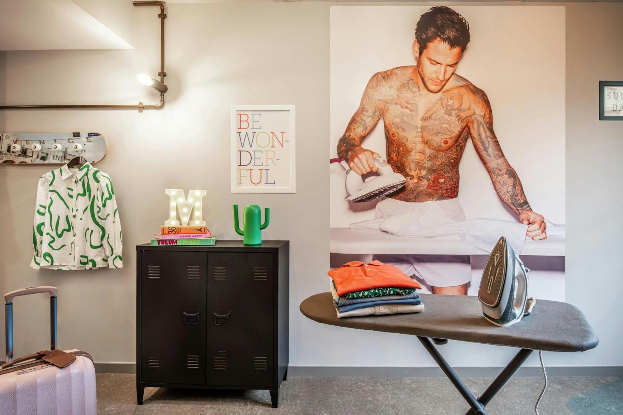 Moxy Bordeaux Hotel Bagian luar foto