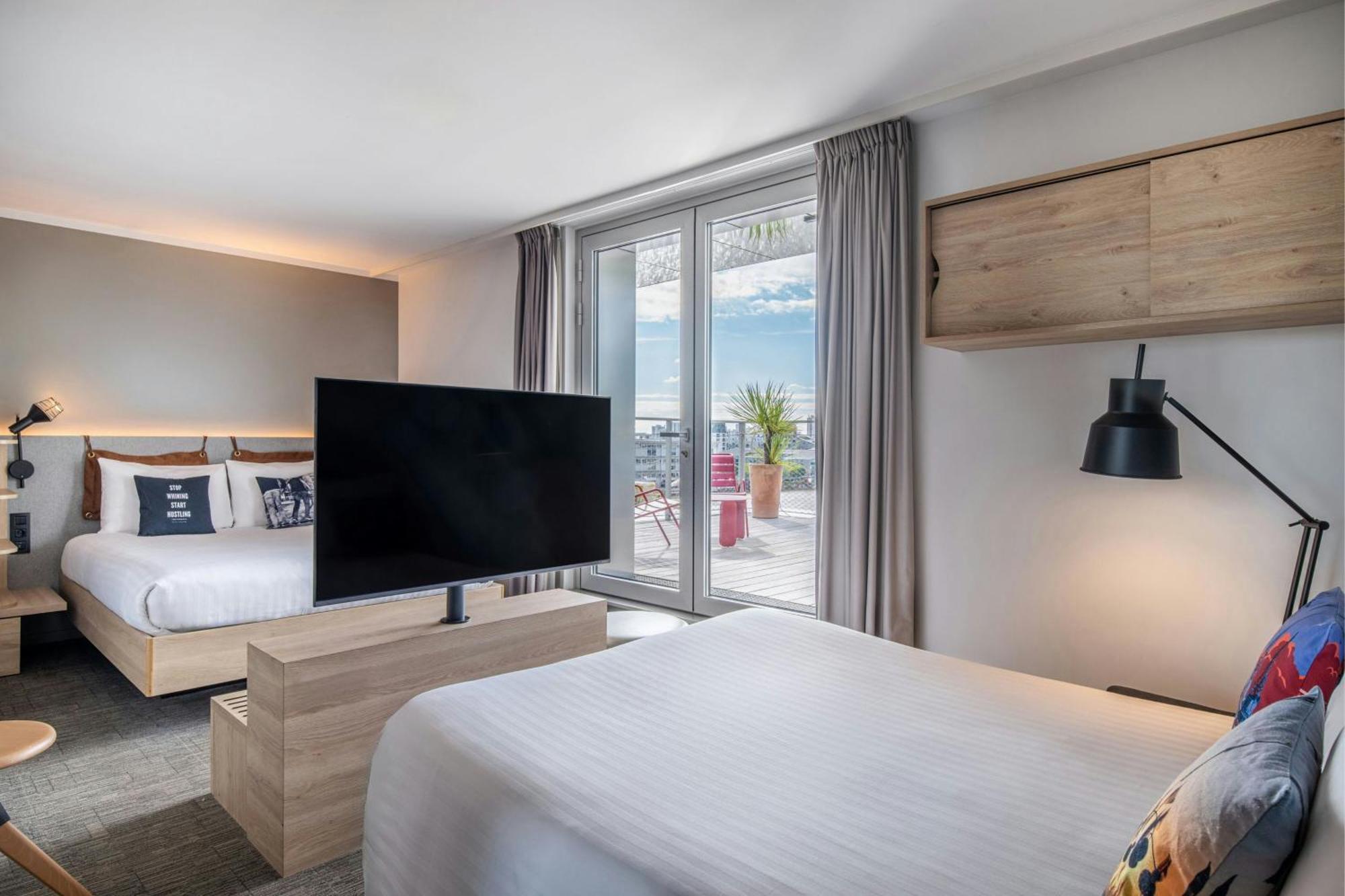 Moxy Bordeaux Hotel Bagian luar foto