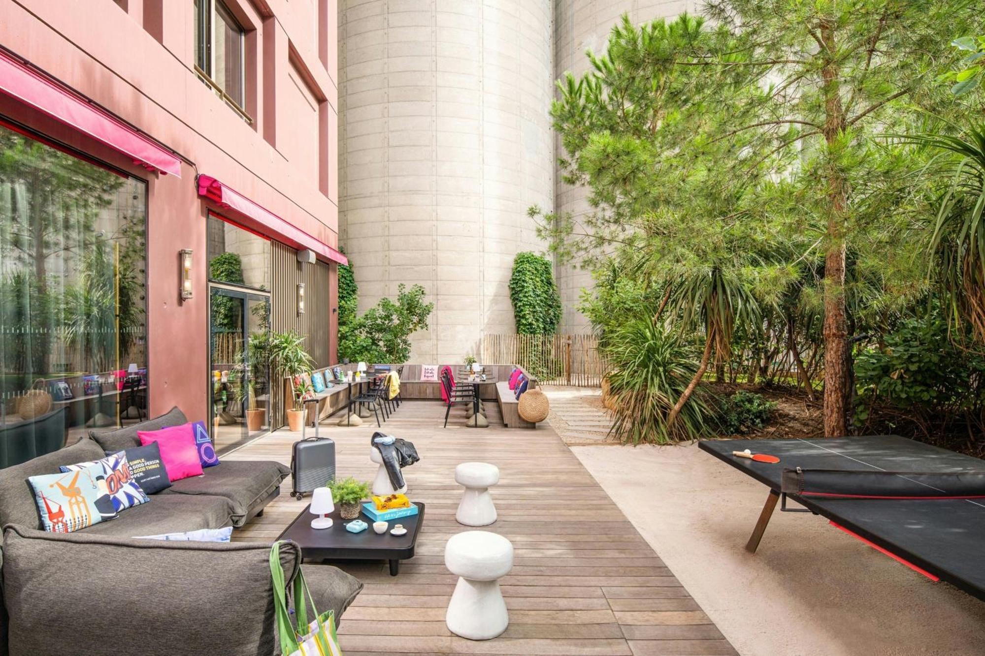 Moxy Bordeaux Hotel Bagian luar foto