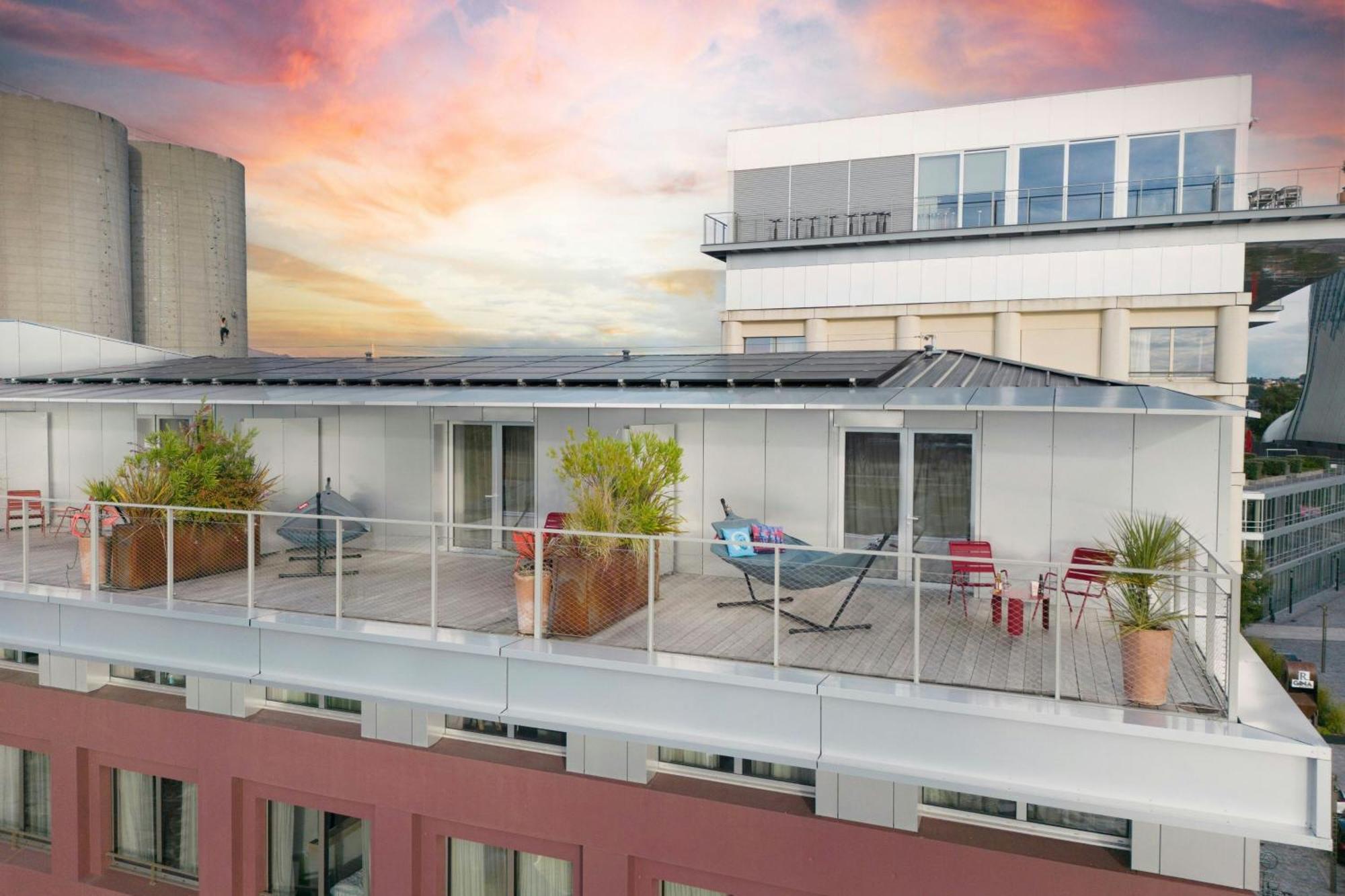 Moxy Bordeaux Hotel Bagian luar foto